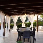 فيلة Trulli Magnolia بوتينيانو