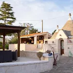 Trulli Magnolia بوتينيانو