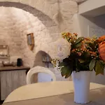 Trulli Magnolia
