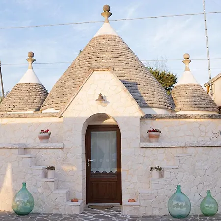 Trulli Magnolia Putignano