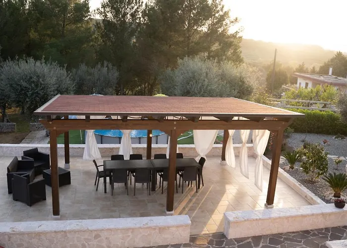 Trulli Magnolia Villa *